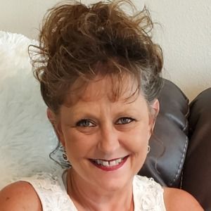 Meet your Posher, Shawna